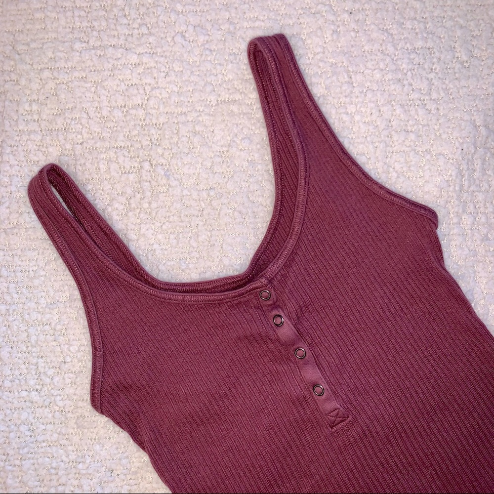 🤎CASUAL MAROON TANK TOP🤎